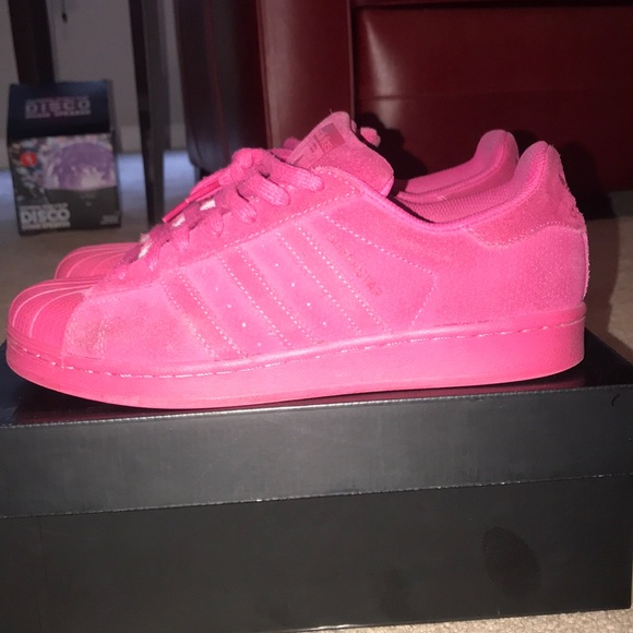 Pink Shell toed Adidas - Picture 4 of 4